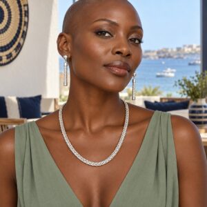 Parure Épi en argent 925 — Porté · mise en scène au Sénégal (mise en scène générée par IA)